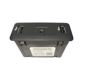 Presa USB 280239665R OE Renault Koleos II