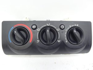 Pannello di ventilazione Renault Clio 2  8200147160 7701051263