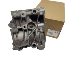 Supporto pompa acqua 1.1/ 1.4  120445 Nuovo OE PSA