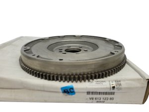Volano 207 1,4 VTI V861312380 Nuovo Originale Citroen Peugeot