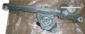 Alzacristalli sinistro anteriore  807213506R Dacia Duster Originale
