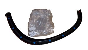 Listello parafango destro 1607730980 Citroen C4 Aircross Originale