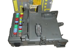 Scatola fusibili 8200449594 Renault Laguna II Originale