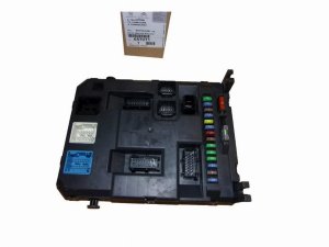 Scatola fusibili 6570.71 657071 Citroen C3 Picasso Originale