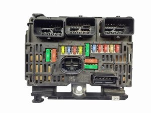 Scatola dei fusibili  6500CK Citroen Peugeot BSM-L04