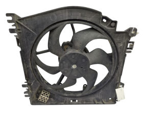 Ventola radiatore 1.5 DCI  8200748439 Renault Clio 3