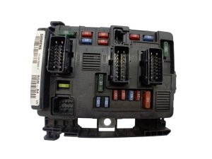 Controller BSM B4 9643498780  T118470004F  PSA Siemens