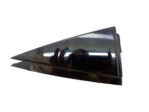 Listello triangolare destro posteriore 828721417R Renault Koleos II