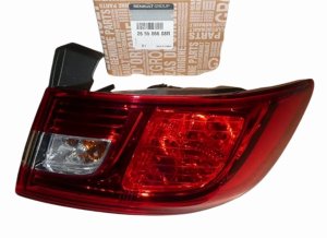 Lampada posteriore destra 265506608R Renault Clio IV Originale Nuova