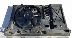 Ventola radiatore con alloggiamento 9680590180 Peugeot 308