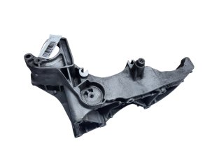 Supporto motore 1.9 DCI 8200183234 Renault usato originale