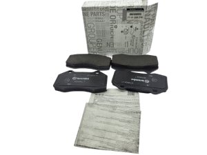 Pastiglie freno anteriori 7701208218 Nuove OE Renault Clio III Megane II RS
