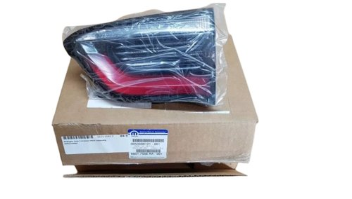 Lampada posteriore destra K68517556AA Jeep Compas 2017> Originale nuova