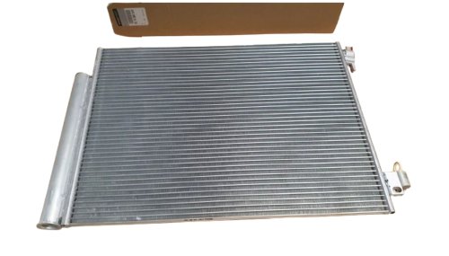 Condensatore climatizzatore Valeo 921006454R Clio 4 Sandero 2