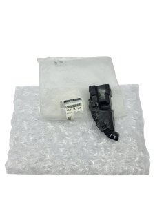 Supporto paraurti 622236734R Dacia Spring destro anteriore originale nuovo