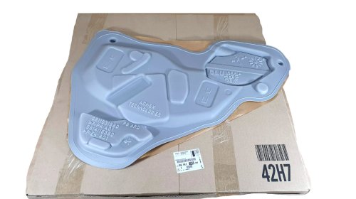 Insulazione acustica porta posteriore destra 9814115380 Peugeot 3008 Nuova originale